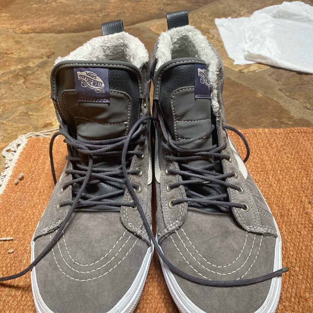 Vans Sk8 Hi 11.5 Grey w/ Faux Fur - Picture 9 of 10
